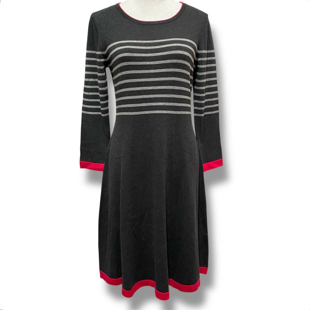 Vince Camuto Sweater Dress Size Medium Grey and Pink Long Sleeve Flared Skirt